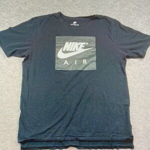 Nike Men’s Black Nike Air Square Logo Tee